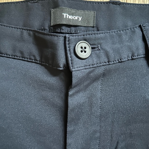 Theory Navy Ascend Tech Shorts Size 30 - Picture 2 of 7